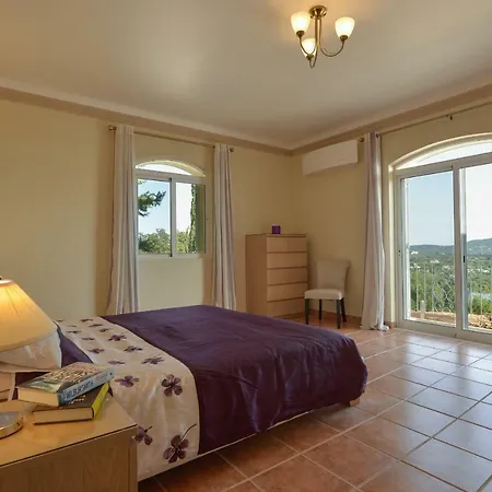וילה Vila Flora לואה