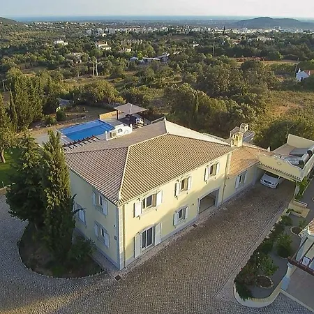 Vila Flora וילה *